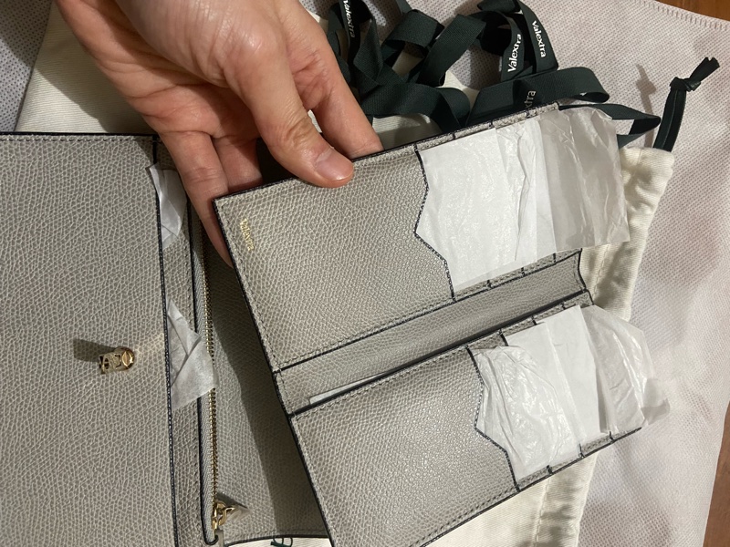 全新 膜也沒撕 valextra 長錢包Brera Purse ash grey-2