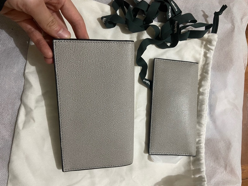 全新 膜也沒撕 valextra 長錢包Brera Purse ash grey-8