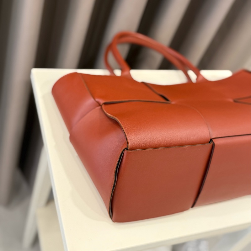 Bottega veneta寶緹嘉 Arco Tote六格子母手提包-6