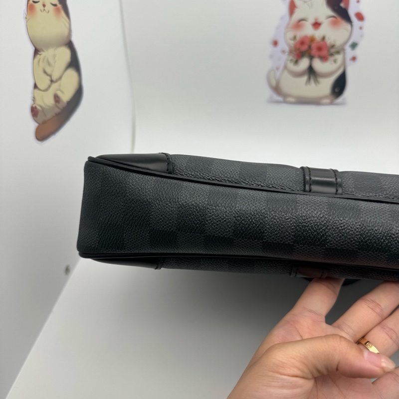 路易威登/Louis Vuitton 棋盤格公文包12年，無肩帶了，有護理。-4