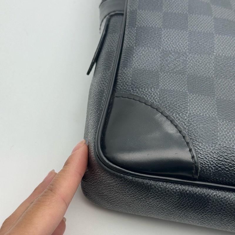 路易威登/Louis Vuitton 棋盤格公文包12年，無肩帶了，有護理。-5