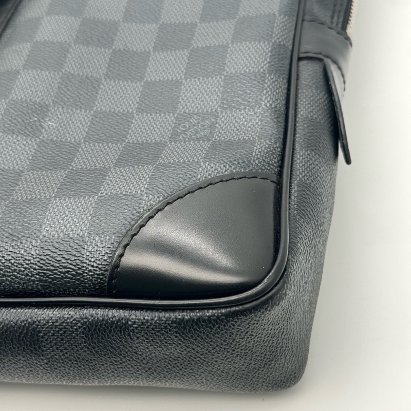 路易威登/Louis Vuitton 棋盤格公文包12年，無肩帶了，有護理。-6