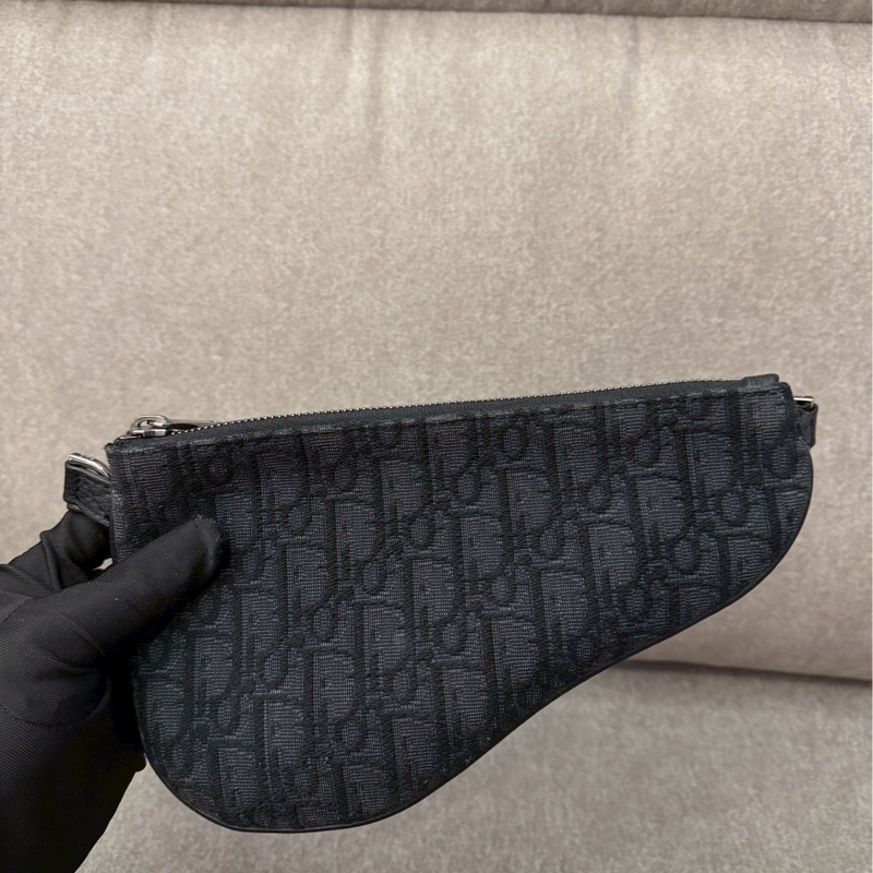 Dior黑馬鞍三合一側背包-1