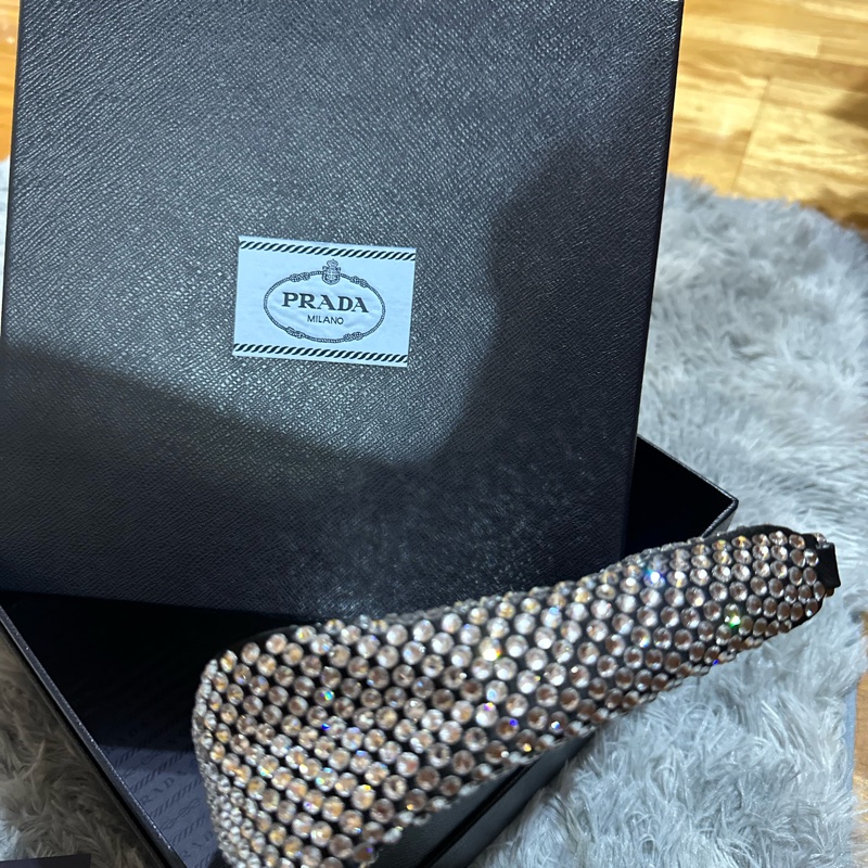 【專櫃正品】PRADA 2023年購於微風南山|Re-Edition 2005 水鑽三合一包|全套附件齊全-4