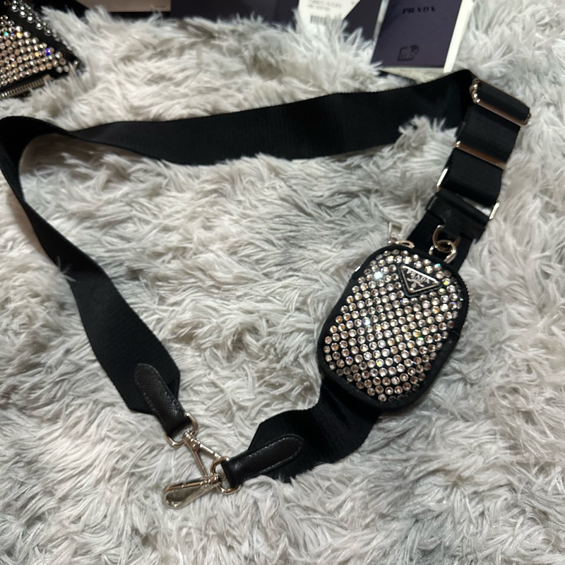 【專櫃正品】PRADA 2023年購於微風南山|Re-Edition 2005 水鑽三合一包|全套附件齊全-11