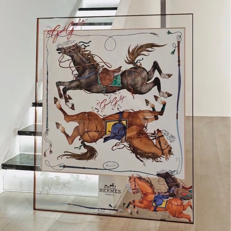 HERMÈS 絲巾《縱意馳騁》🐎 90x90cm【馬年必買的愛馬仕絲巾🐎】-5