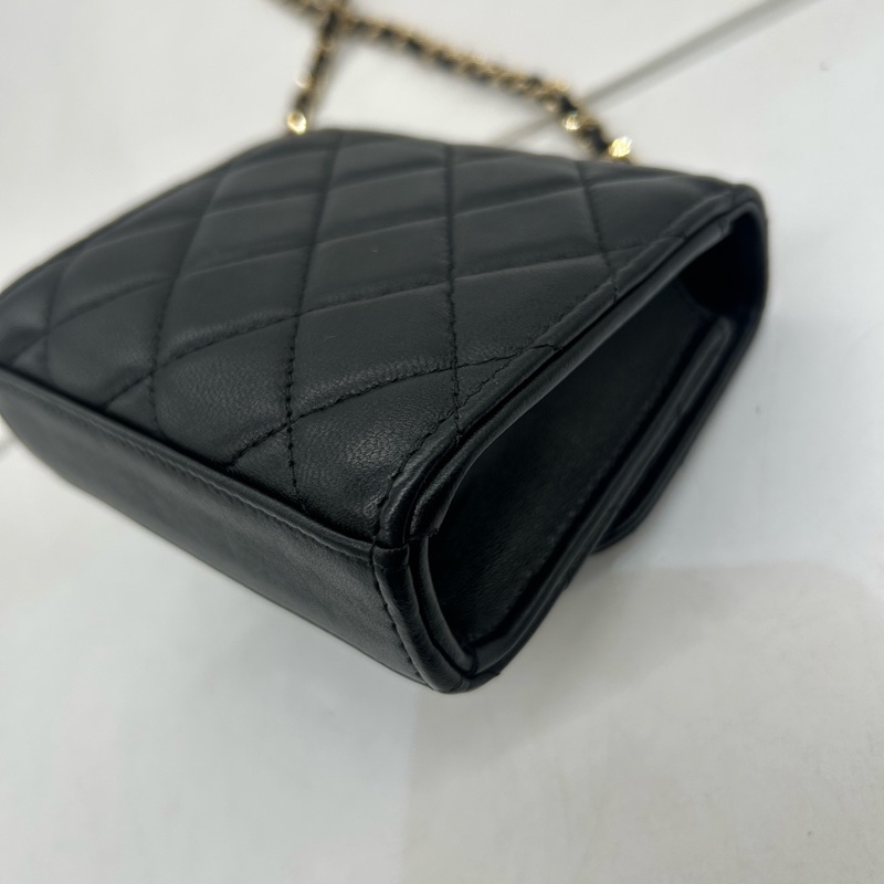 Chanel黑金雕花字母Trendy cc mini 22s 32開 11cm配件：盒子塵袋-5