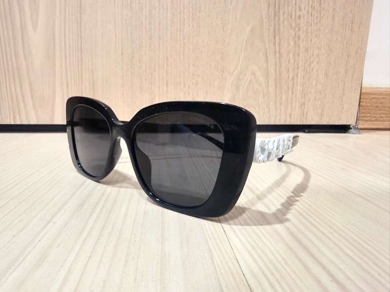 Chanel 5422B方型LOGO太陽眼鏡-1