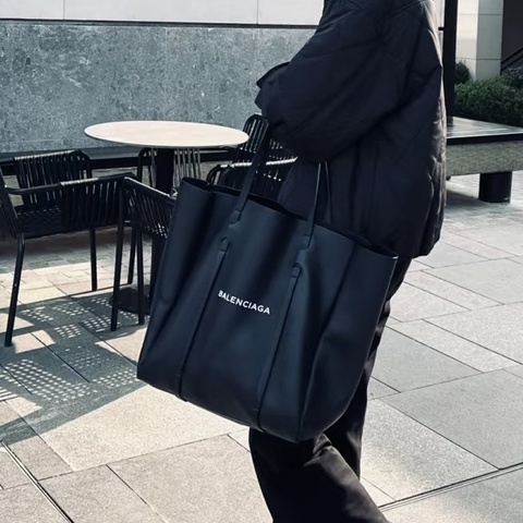 高級百搭款🥹Balenciaga巴黎世家黑色字母logo托特包手提單肩包