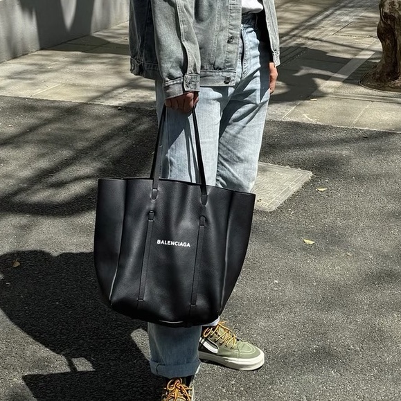 高級百搭款🥹Balenciaga巴黎世家黑色字母logo托特包手提單肩包-2