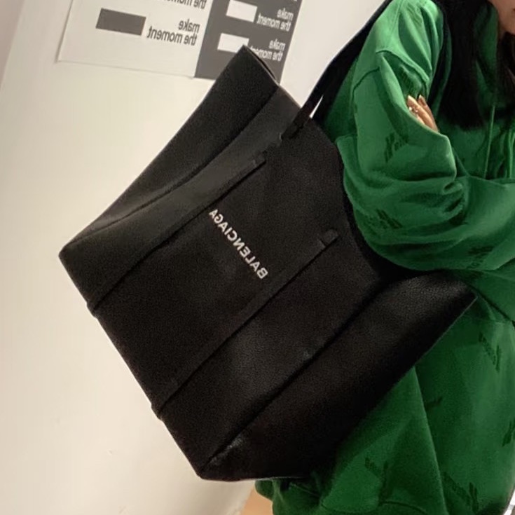 高級百搭款🥹Balenciaga巴黎世家黑色字母logo托特包手提單肩包-3