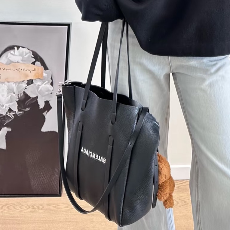 高級百搭款🥹Balenciaga巴黎世家黑色字母logo托特包手提單肩包-5