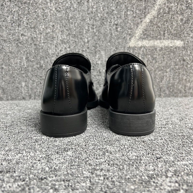 全新Prada 普拉達 三角标 黑色皮面樂福鞋 36碼-8