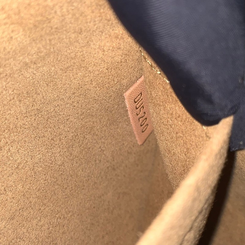 LV Boite Chapeau Souple PM 圓餅包-14