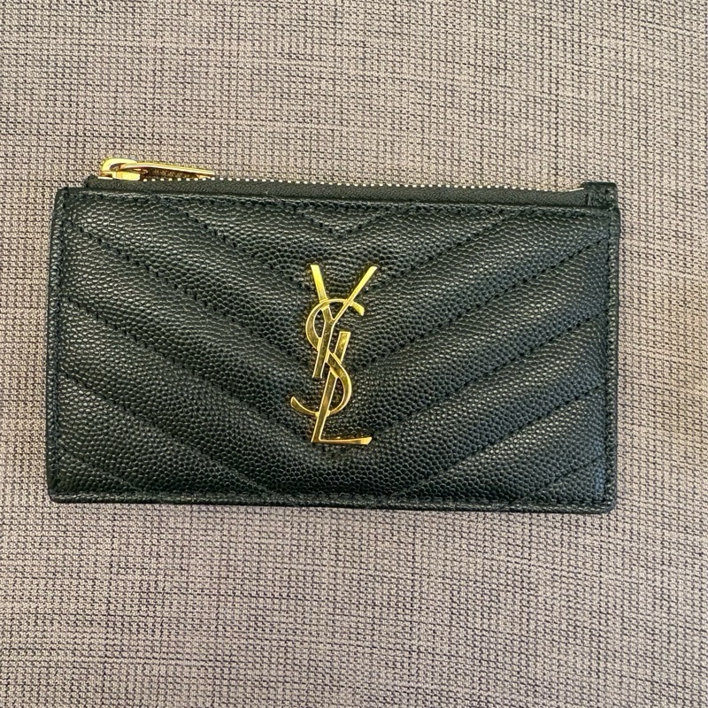 YSL 山形紋荔枝皮金字Logo拉鍊卡片/零錢夾（墨綠色）-9