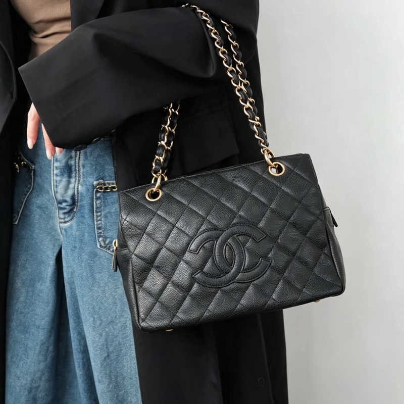 CHANEL香奈兒PTT經典黑金荔枝皮拉鏈雙C小胖墩999新🥤-2