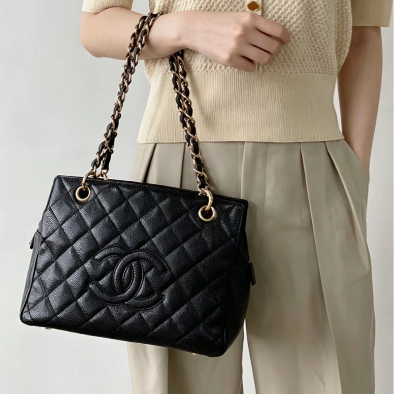 CHANEL香奈兒PTT經典黑金荔枝皮拉鏈雙C小胖墩999新🥤-33