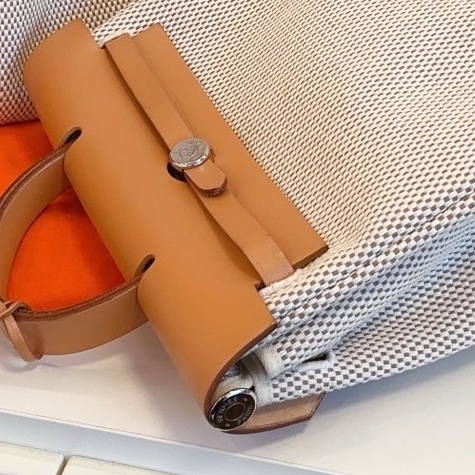 Hermes 愛馬仕 Herbag 橫版31 竪版29 華夫格金棕配米白 雙肩包 替換袋兩個尺寸都有！大熱組合-3