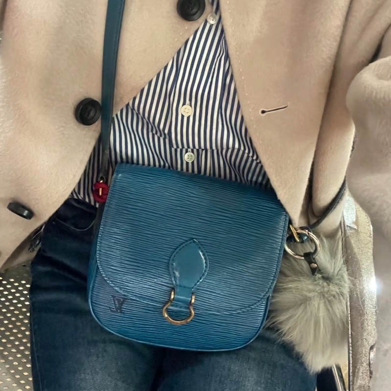 🌷Louis Vuitton 水波紋斜背包EPI側背包｜經典花紋✦fufu style 精品✦ 氣質款｜側背包.斜背包-5