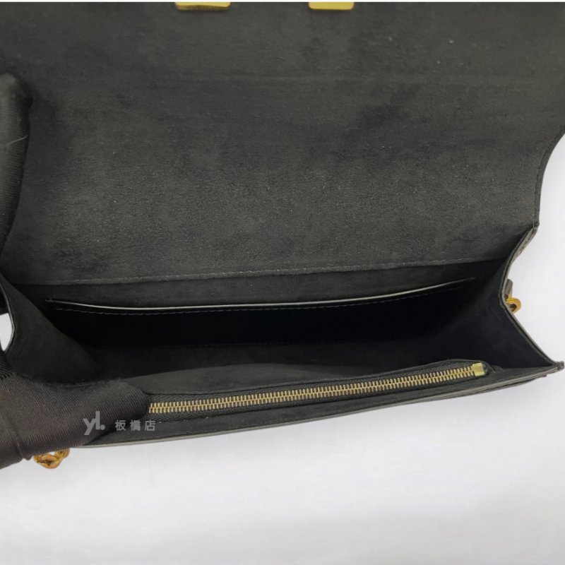 S5412-LV 黑滑面牛皮金色LOGO下蓋鍊包-5