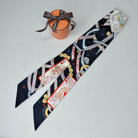 HERMES 全新撲克水鑽Twilly絲巾