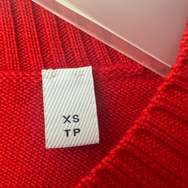 Burberry 紅色黑字母長袖毛衣xs-3