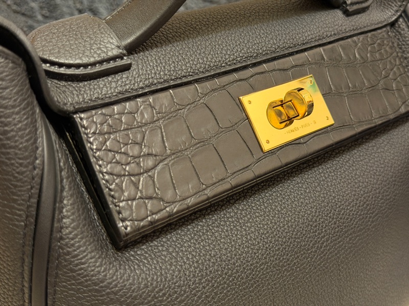 選稀有選特色HERMES 2424/大全配盒裝緞帶防塵袋/Z刻黑色29/-4