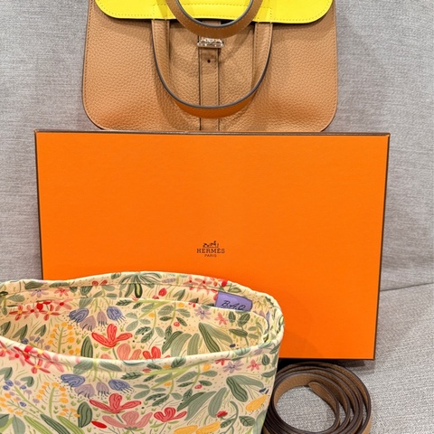 Hermes Halzan 25 餅乾色拼黃色銀扣