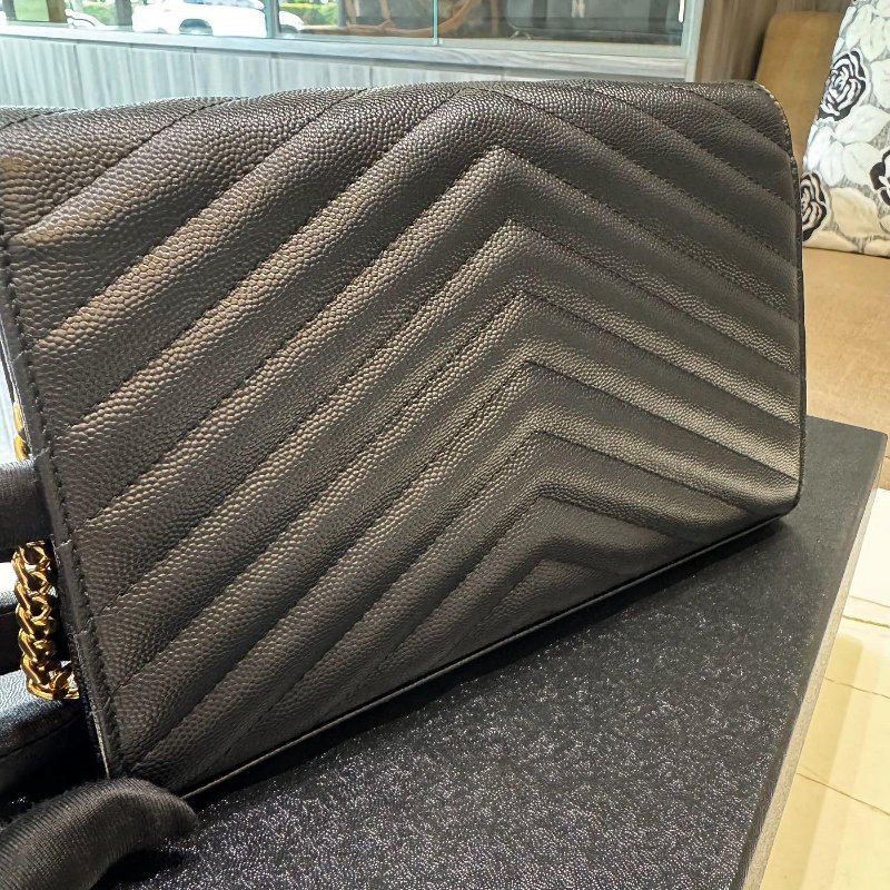 *SHIHNA名牌精品* YSL 黑金荔枝皮鍊帶肩背包-1