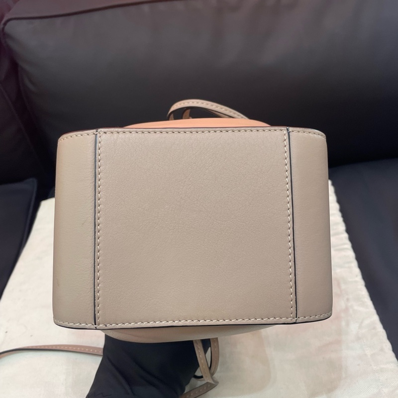 LOEWE羅意威 Hammock 粒面牛皮 水桶手提單肩斜挎包 女款mini  附件 ：防塵袋-5