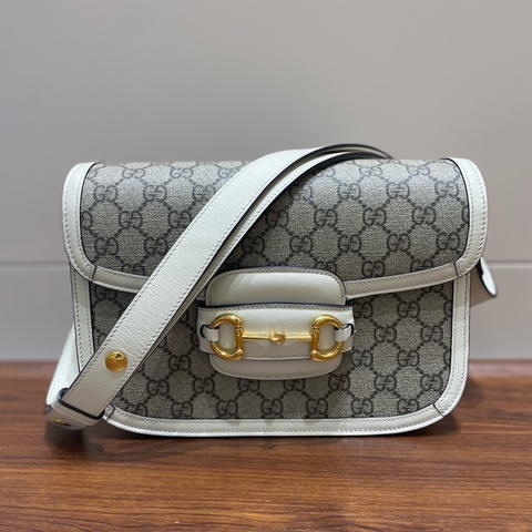 古馳/Gucci 1955系列 白色老花馬鞍包 單肩斜挎包 尺寸：25x18x8