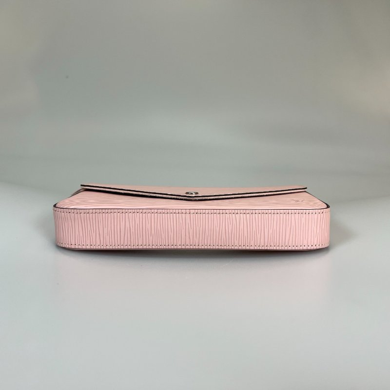 LV M62467  粉色水波紋 三合一信封包-4