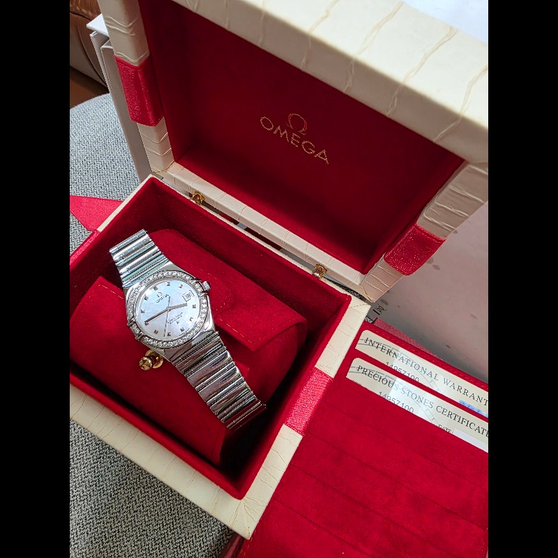 真品 OMEGA 歐米茄 珍珠母貝自動機芯鑽錶 原裝盒裝保單齊-12