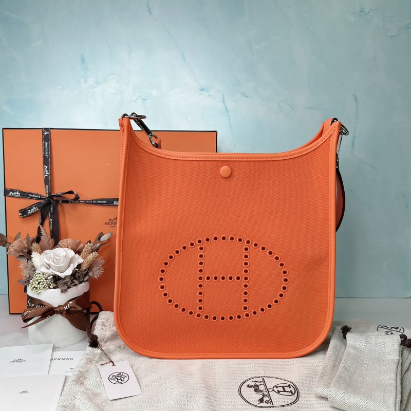 HERMES 全新Neo Evelyne 29-0