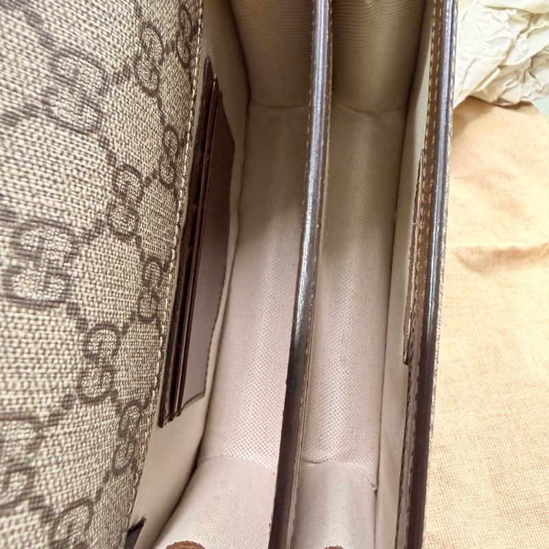 Gucci interlocking pvc斜背包-4