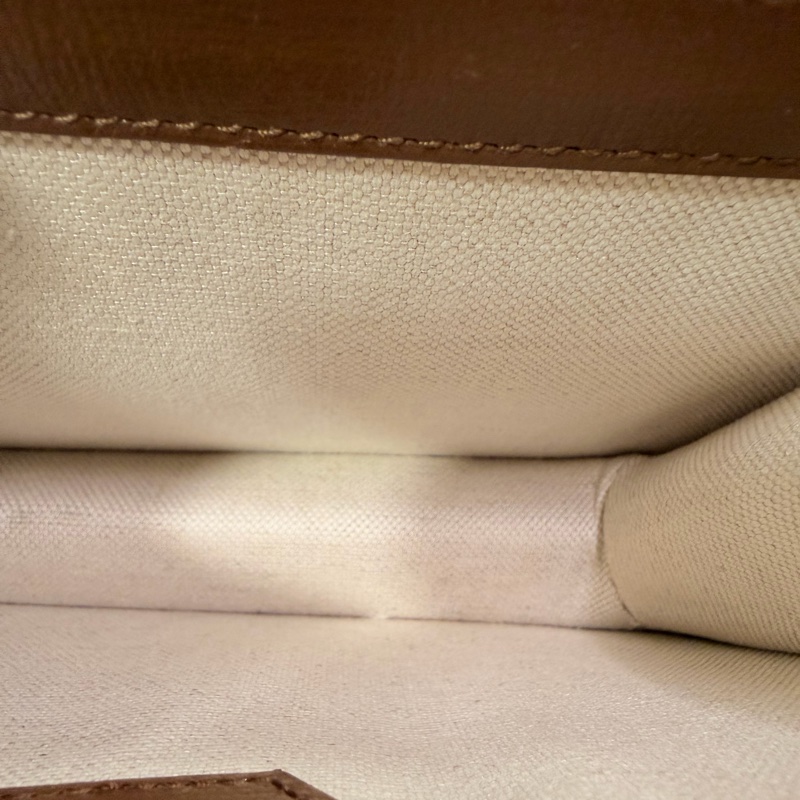 Gucci interlocking pvc斜背包-17