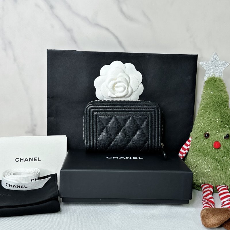 CHANEL BOY霧金牛皮零錢包-1