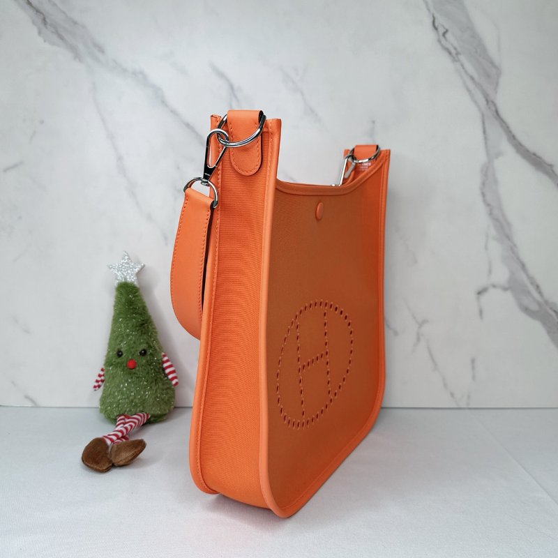 HERMES 全新橘色Neo Evelyne 29-3