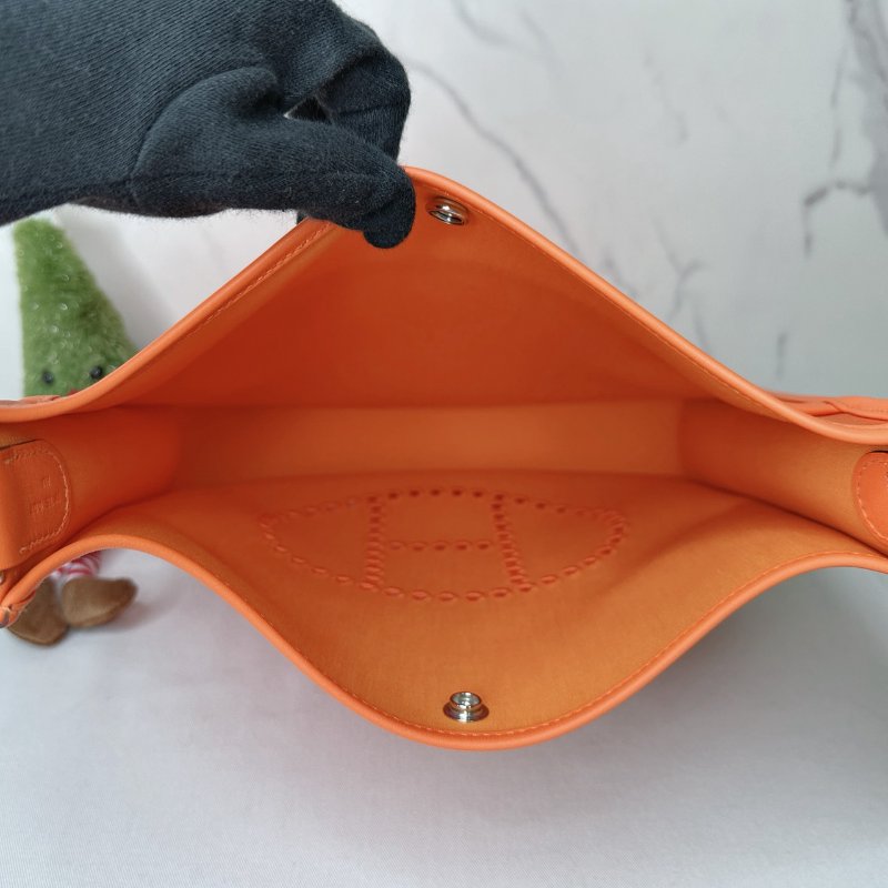 HERMES 全新橘色Neo Evelyne 29-4