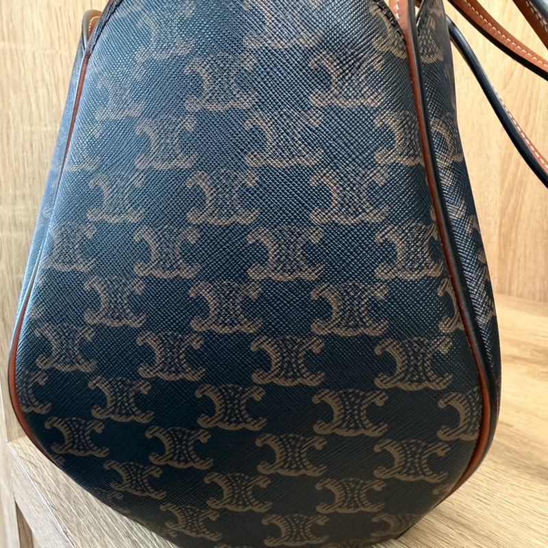 Celine 老花花苞造型斜背包-3