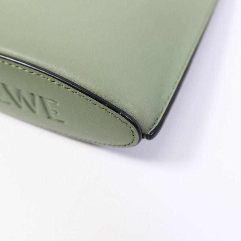 LOEWE 牛皮皮革Dice Pocket In Classic肩背袋-12