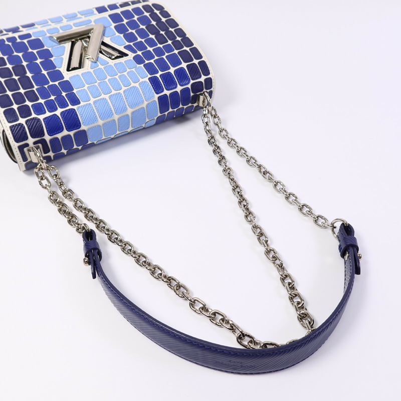 LOUIS VUITTON Epi Twist MM鏈帶肩背袋-8