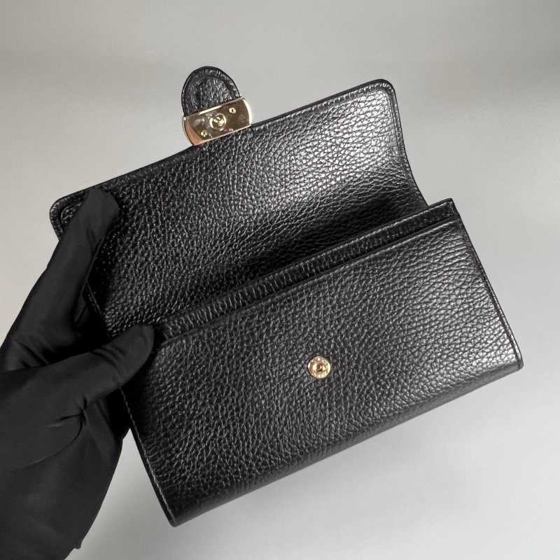 GUCCI 615524 黑鐵牌掀蓋長夾-4
