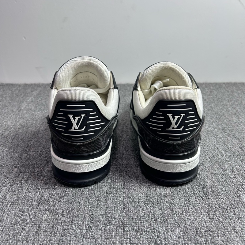 Louis Vuitton 路易威登 LV 黑白牛仔 Trainer 休閒鞋 尺碼：40碼 6碼 成色：98新-5