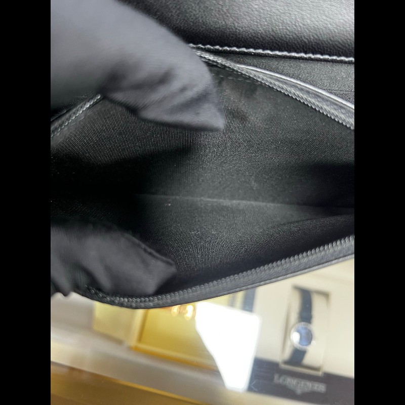 CHANEL wallet on chain
黑色羊皮徽章限量款-17