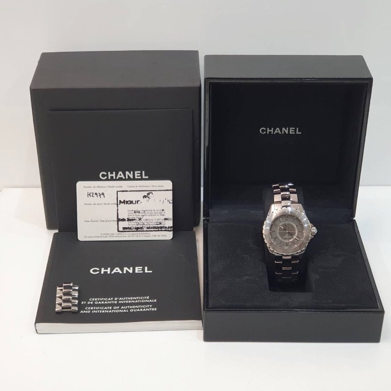 【大眾名錶】CHANEL 香奈兒 J12系列 H2979 2013/01 輕量化鈦陶瓷 阿拉伯數字面盤 折疊扣 錶徑38mm 自動上鍊 大眾名錶G280-9
