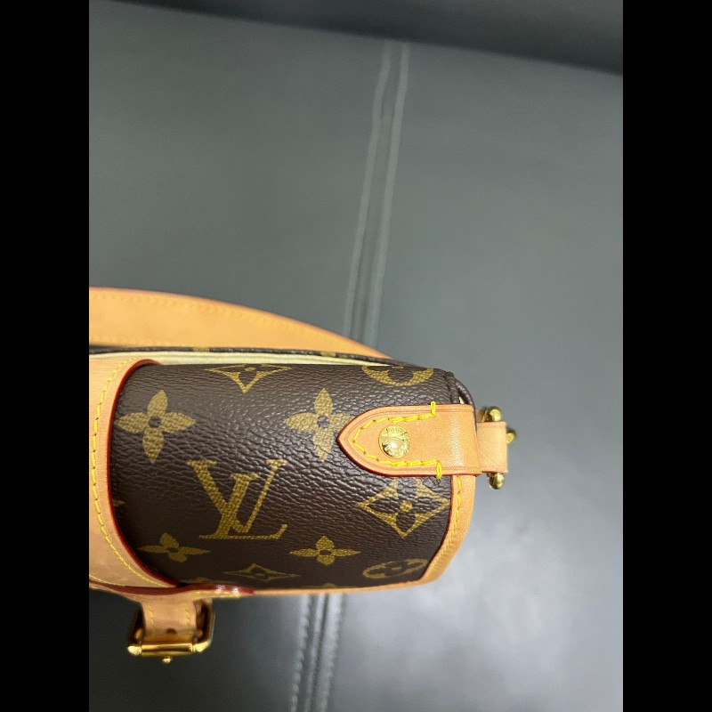 Lv Saumur BB
雙子星老花小號馬鞍包-10