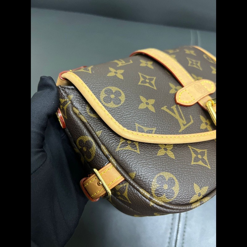 Lv Saumur BB
雙子星老花小號馬鞍包-11