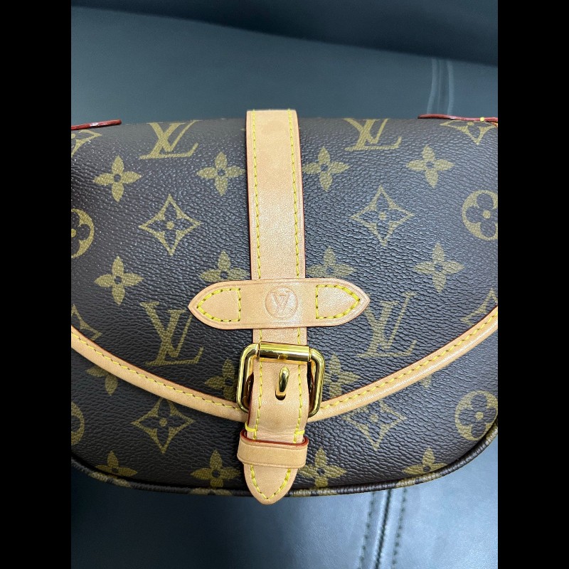 Lv Saumur BB
雙子星老花小號馬鞍包-12