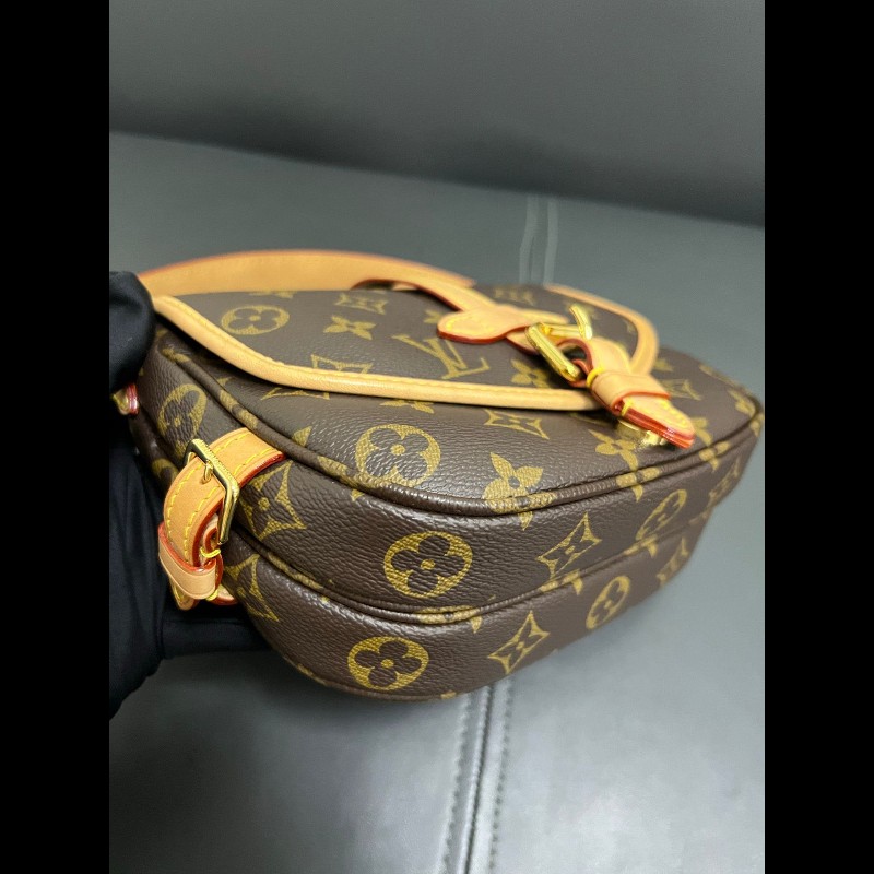 Lv Saumur BB
雙子星老花小號馬鞍包-13